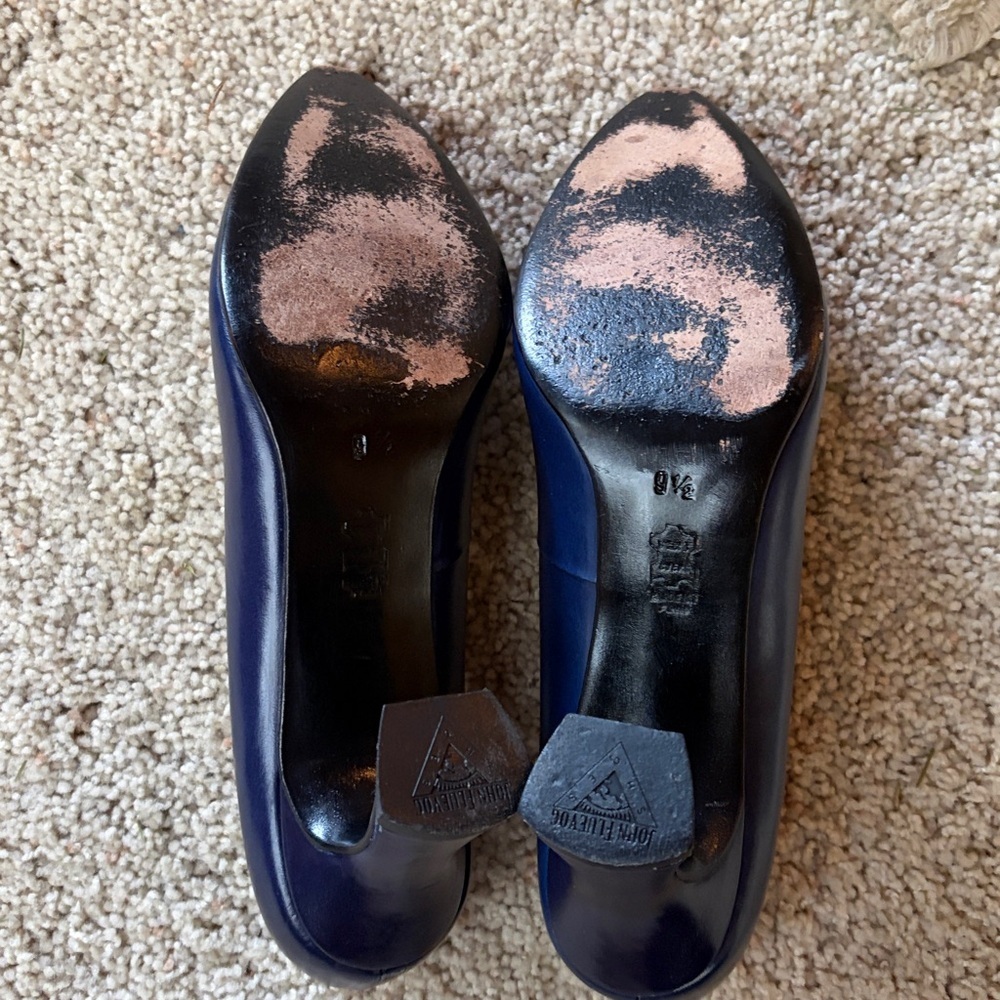 John Fluevog Big Presence Davis Classy Loafer Heels Black & Blue Leather 9.5 - Picture 12 of 13